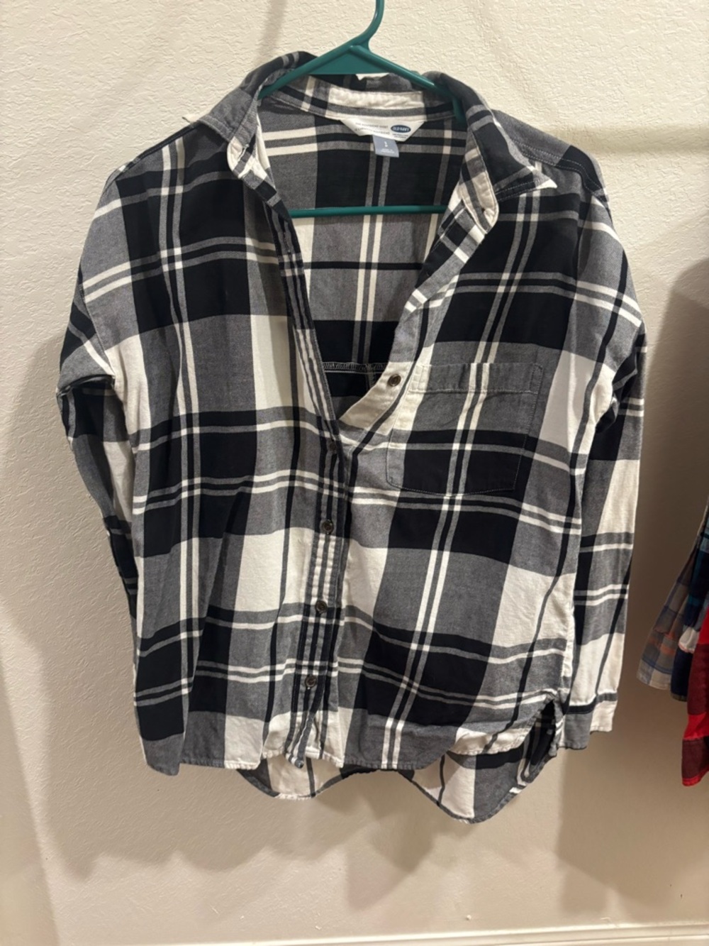 Old Navy Black and White Plaid Button-Down Shirt